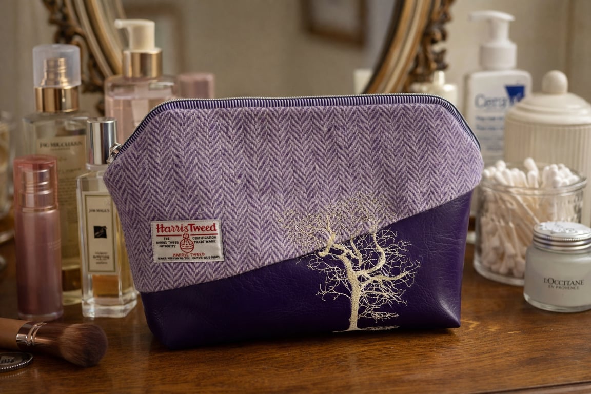 Harris Tweed and Vinyl large Toiletries Bag