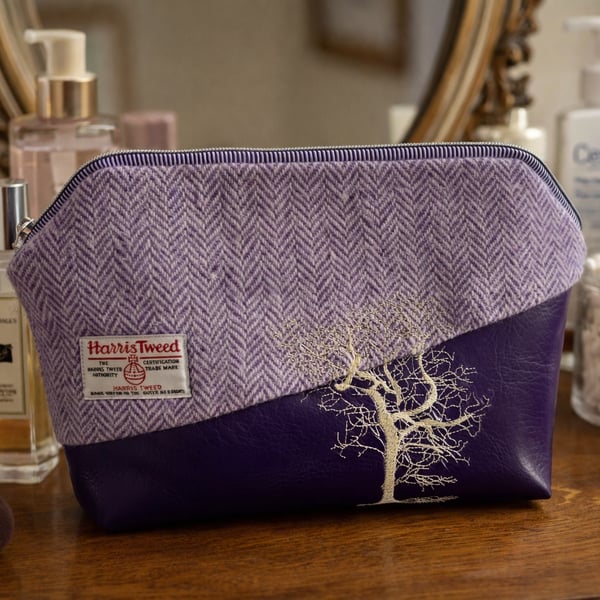 Harris Tweed and Vinyl large Toiletries Bag