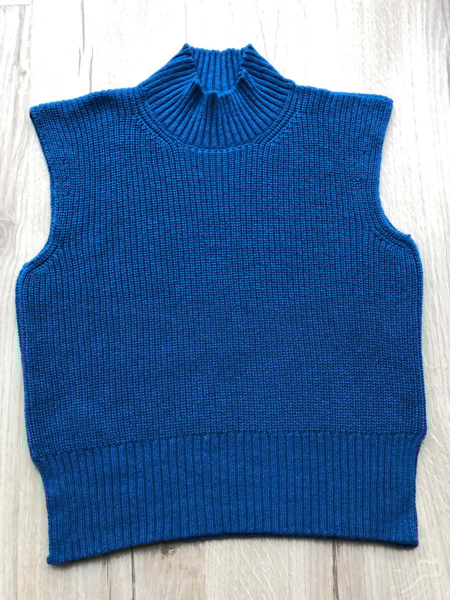 Cashmere blend Funnel-neck Sleeveless Sweater
