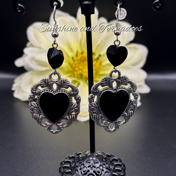 Gothic Heart Earrings - Victorian Black Heart Earring - Handmade - Drop Earrings