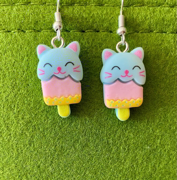 Kitty Cat Kawaii Lollipop Dangly Earrings