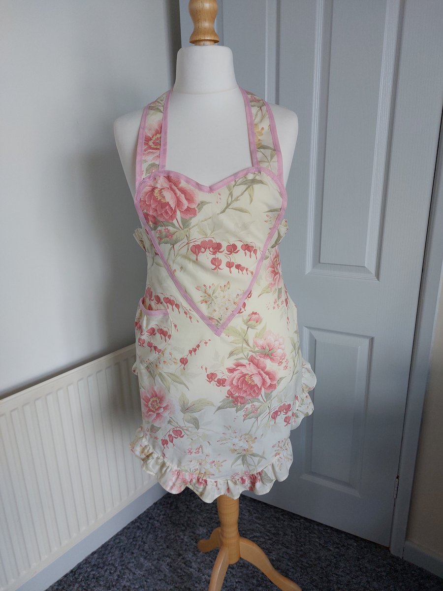 1940's retro style sweetheart apron 