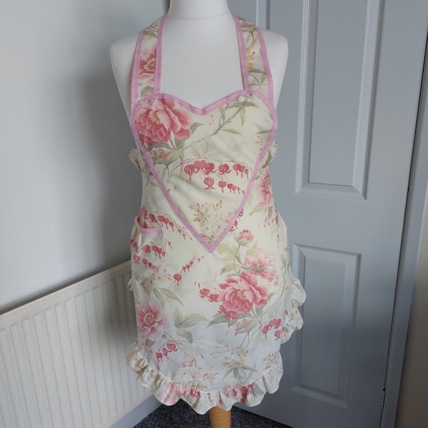 1940's retro style sweetheart apron 