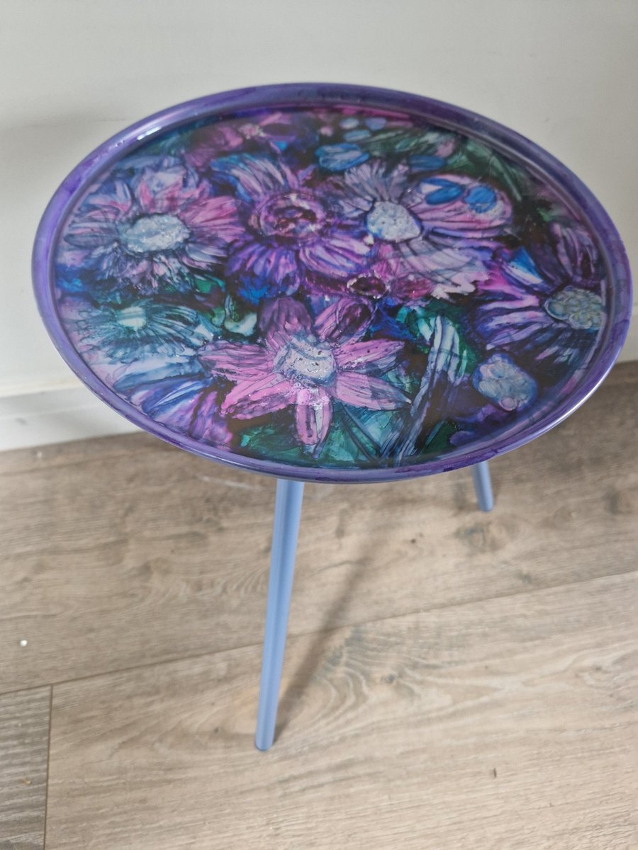 Purple haze, resin table