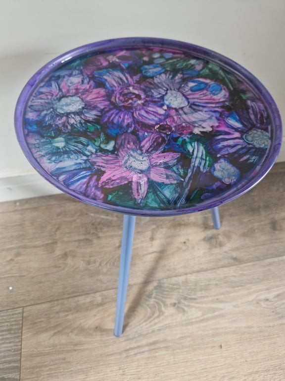 Purple haze, resin table