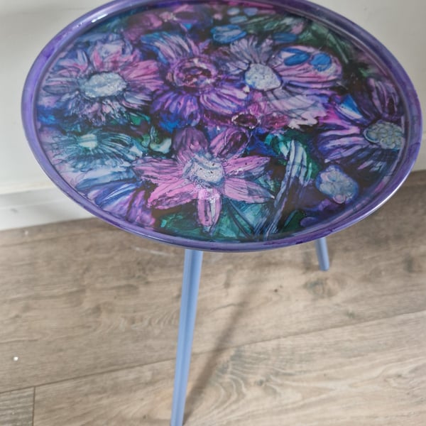 Purple haze, resin table