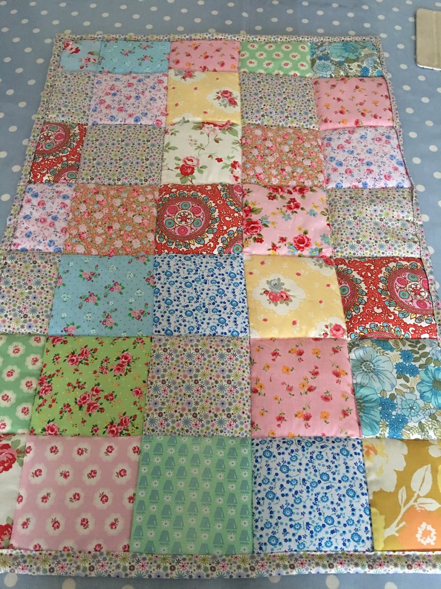 Pink cotton fabric patchwork quilt,throw,bedding,baby cot quilt