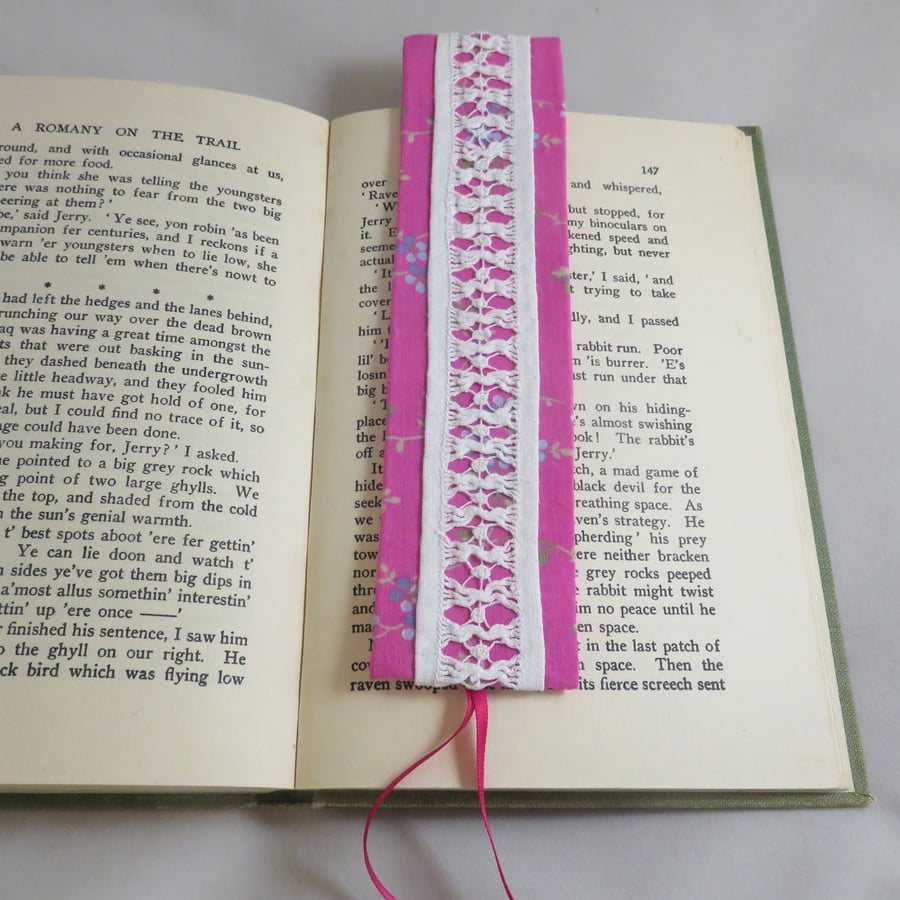 Bookmark - vintage drawn thread work pink and white