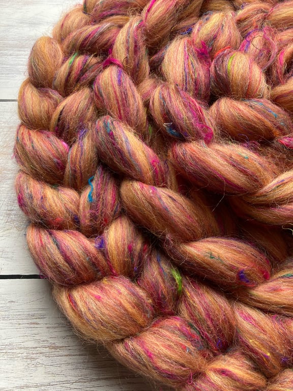 Recycled wool sari silk blend spinning fibre 100g Rose Gold 