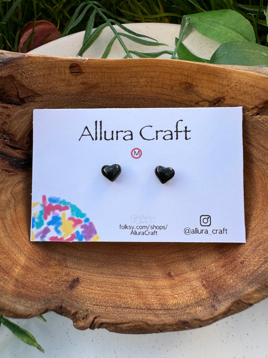 Gloss black Heart Studs - Micro