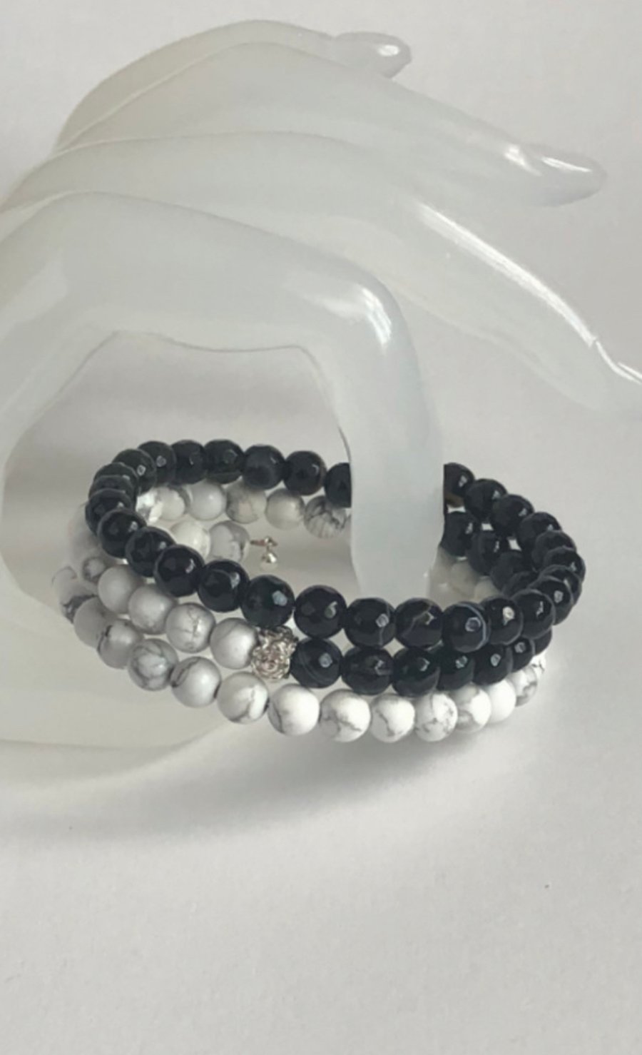 Black Agate and Shell Pearl Wrap bracelet