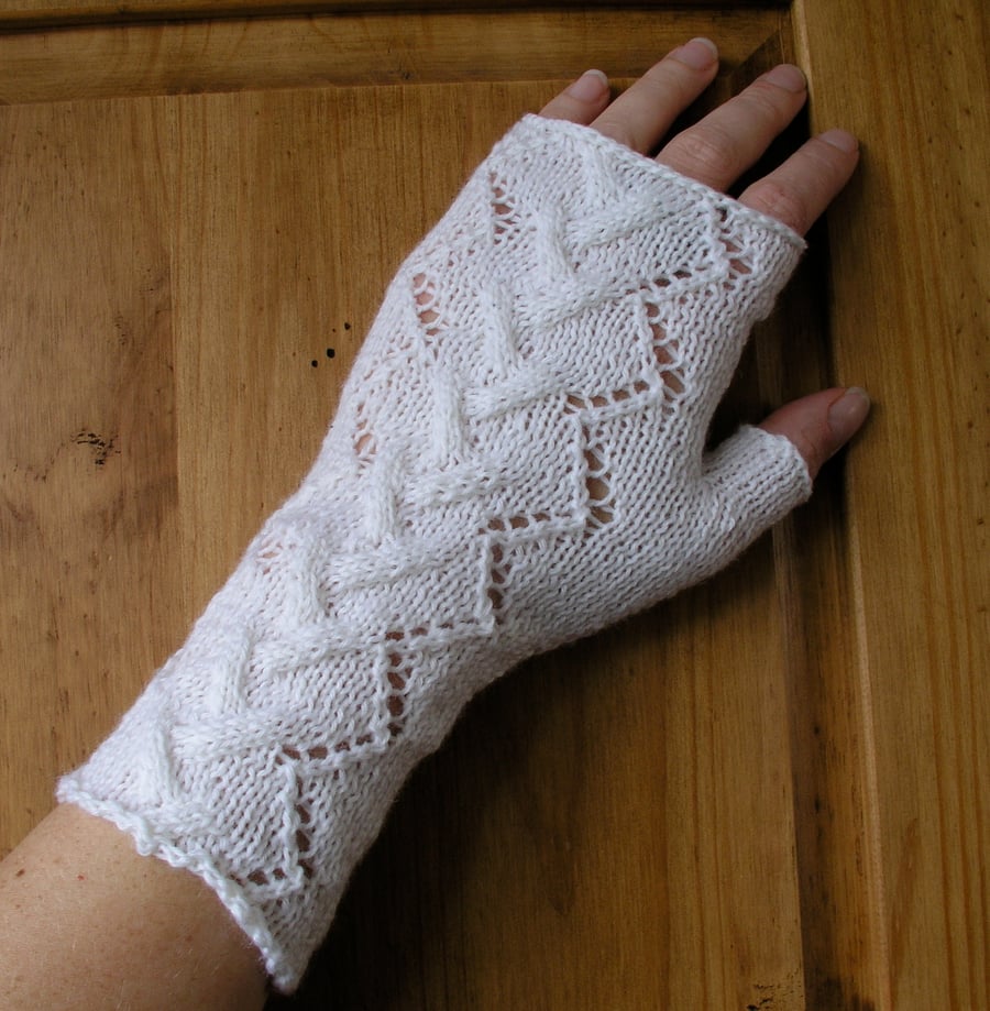 White fingerless gloves wrist warmers
