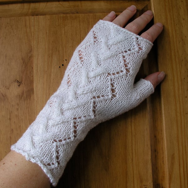 White fingerless gloves wrist warmers
