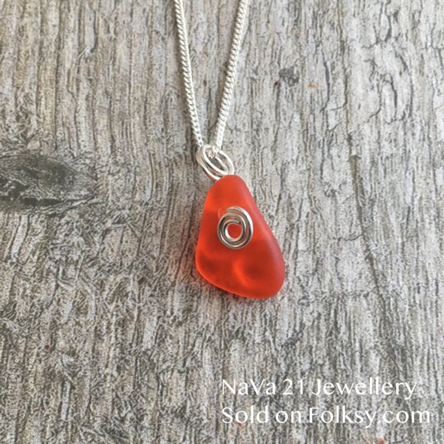 SOLD—————Small red Seaglass pendant: REF: SR 901