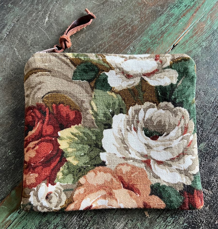 Vintage floral linen and cord coin purse zip pouch