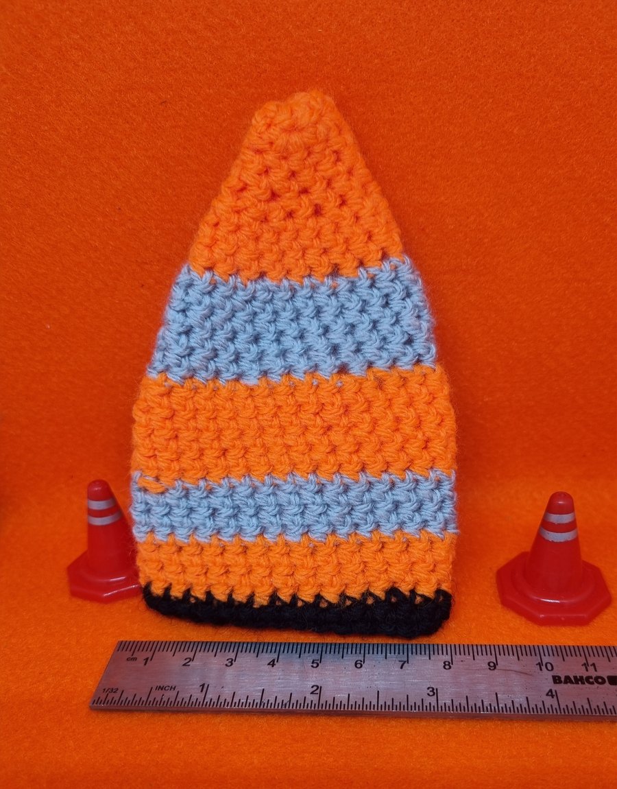 Nipfest iconic cone pet size hat