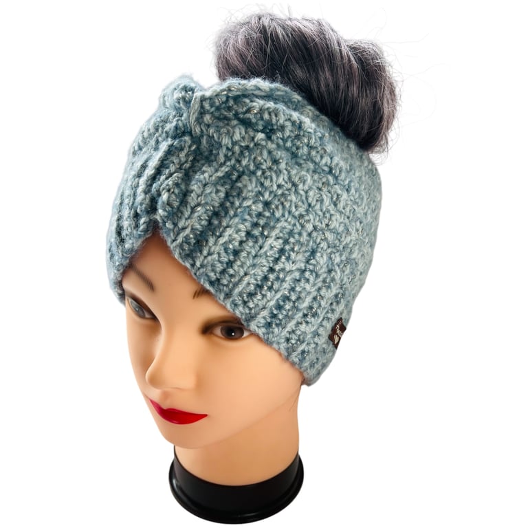 Winter headband with tie knot 