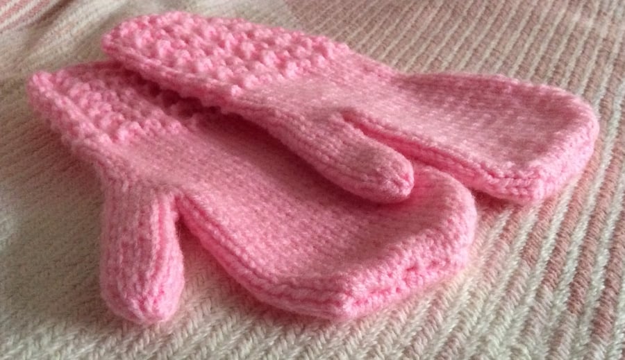 Mittens Hand Knitted in Bright Pink with Scalloped Pattern Cuff, Adult size