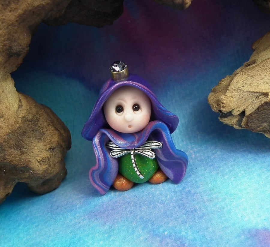 Tiny Gnome Maiden 'Eanis' 1.5" OOAK Sculpt by Ann Galvin