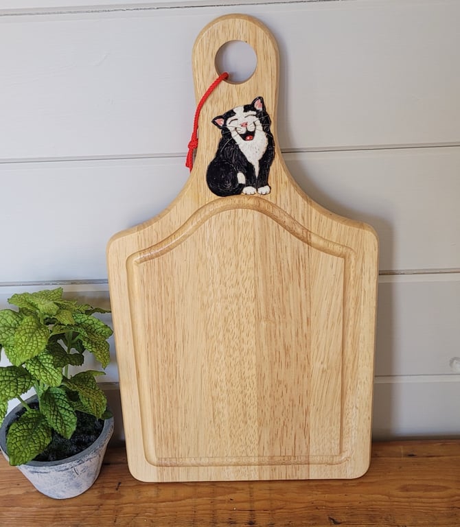 Wooden Chopping Board Decorated With A Cat