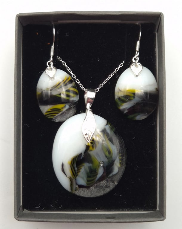 White and Squashed Bees Fused Glass Hook Earrings and Pendant Set