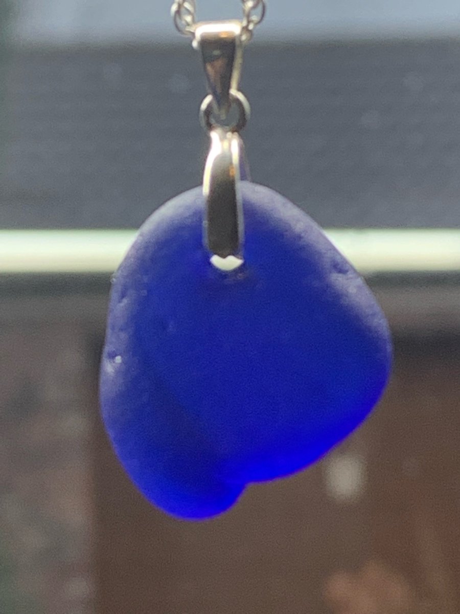 Sterling silver and coblat blue seaglass pendant 
