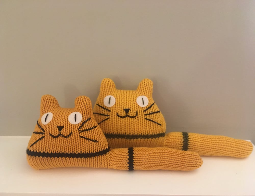Yellow knitted kitten decor - gift for cat lady - baby boy gift