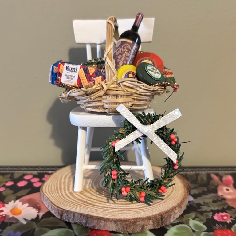Miniature Christmas Hamper Chair