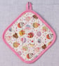Pot holder, pan holder, quilted, cup cakes - Image 1