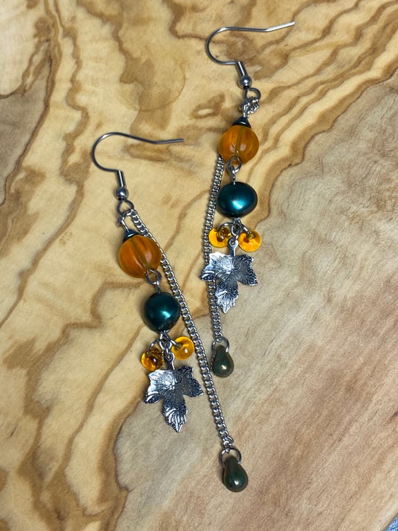 Sabrina - Pumpkin ‘n’ Pearl Earrings 