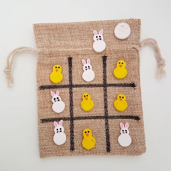 Retro Easter themed tic tac toe Chicks and Rabbits