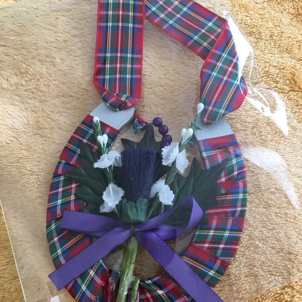 10cm tartan mdf horse shoe