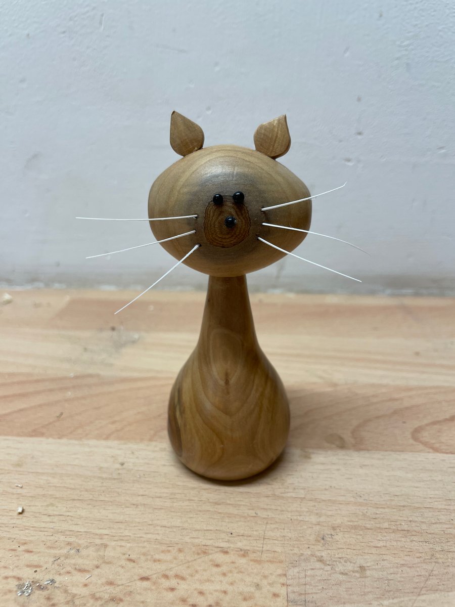 Ornamental Wooden Cat 