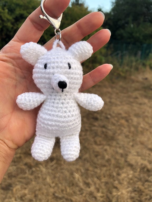 White Teddy Bear Crochet Keyring – Handmade Amigurumi Soft Toy