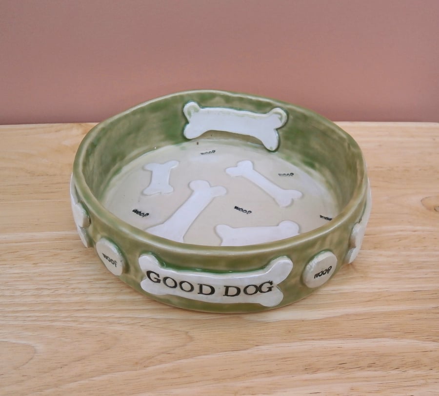 Green dog food bowl with bones - Large pet dish 6t