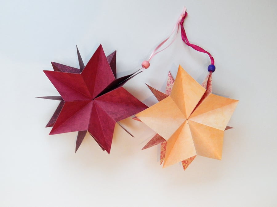 Christmas Stars - Folding Paper Star Ornaments in Mulberry and Pink 