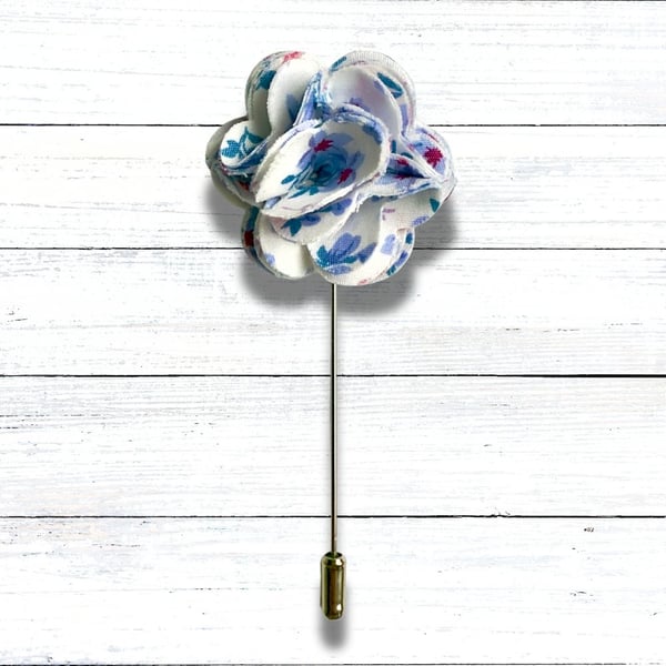 Flower Lapel Pin – White and blue floral Print, Perfect for Weddings