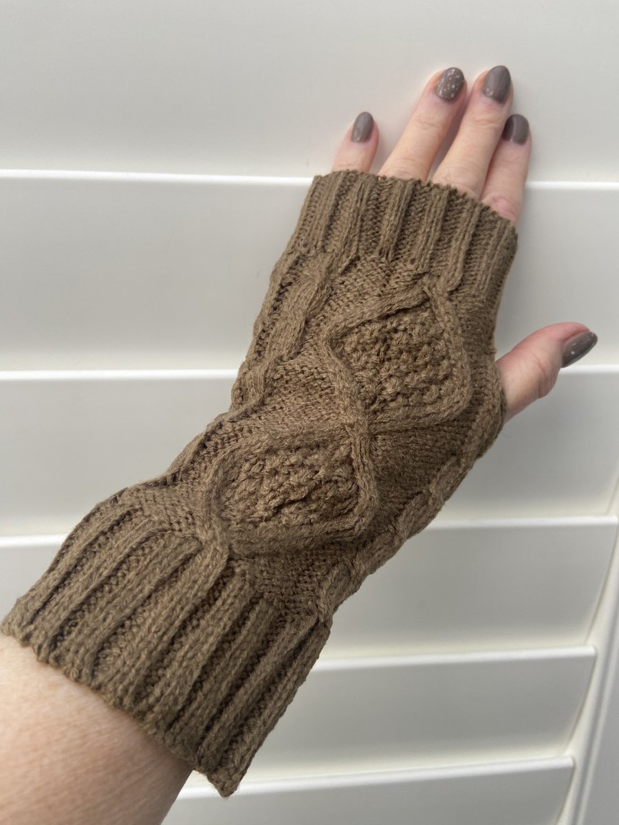 Fingerless Wrist Warmer Gloves (Colour: BROWN)