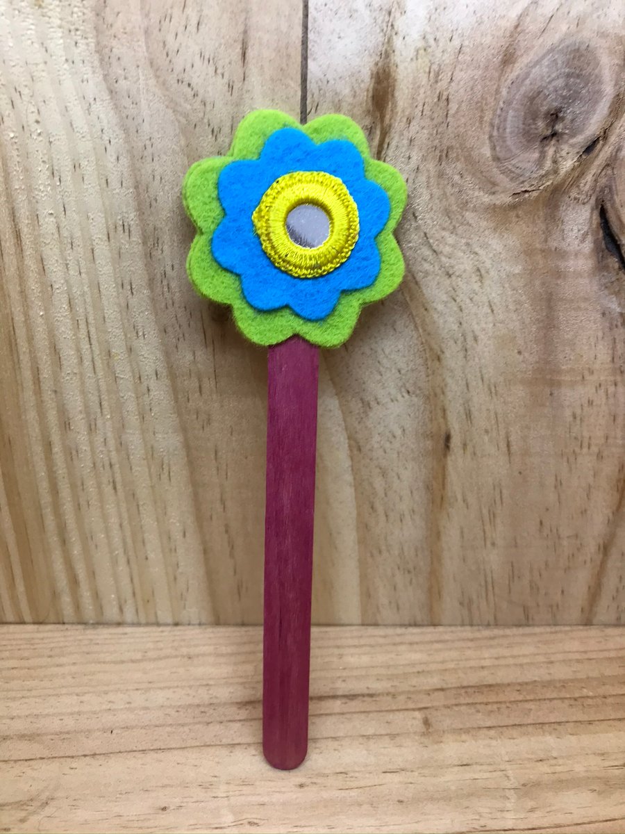  Flower Bookmark. (049)