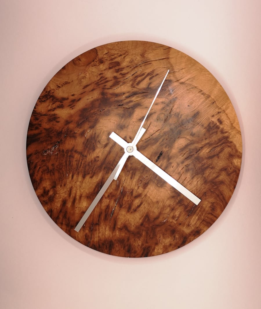 Oak Burr Clock
