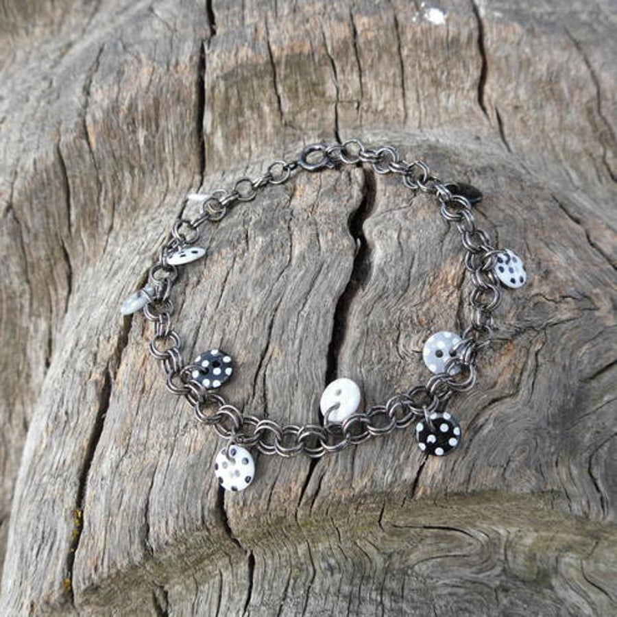 Black & White Button Bracelet