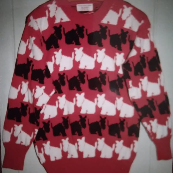 Jumper with all over Scottie dog design