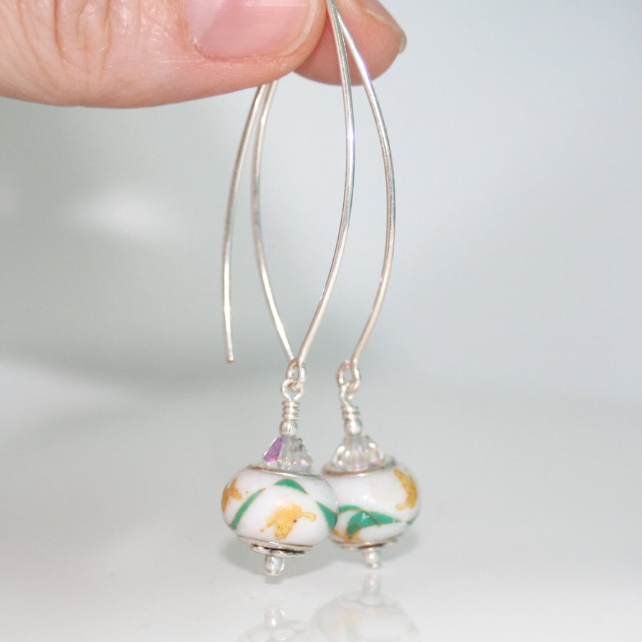  Long wire and porcelain earrings