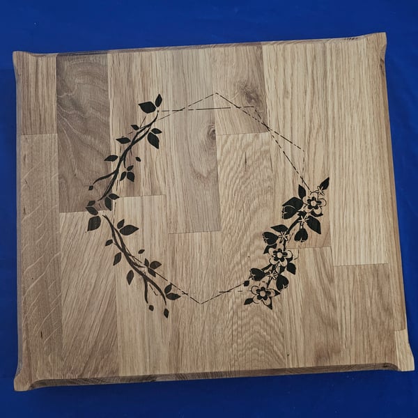 Chunky Oak Chopping Board with laser engraved flower design and corner detail