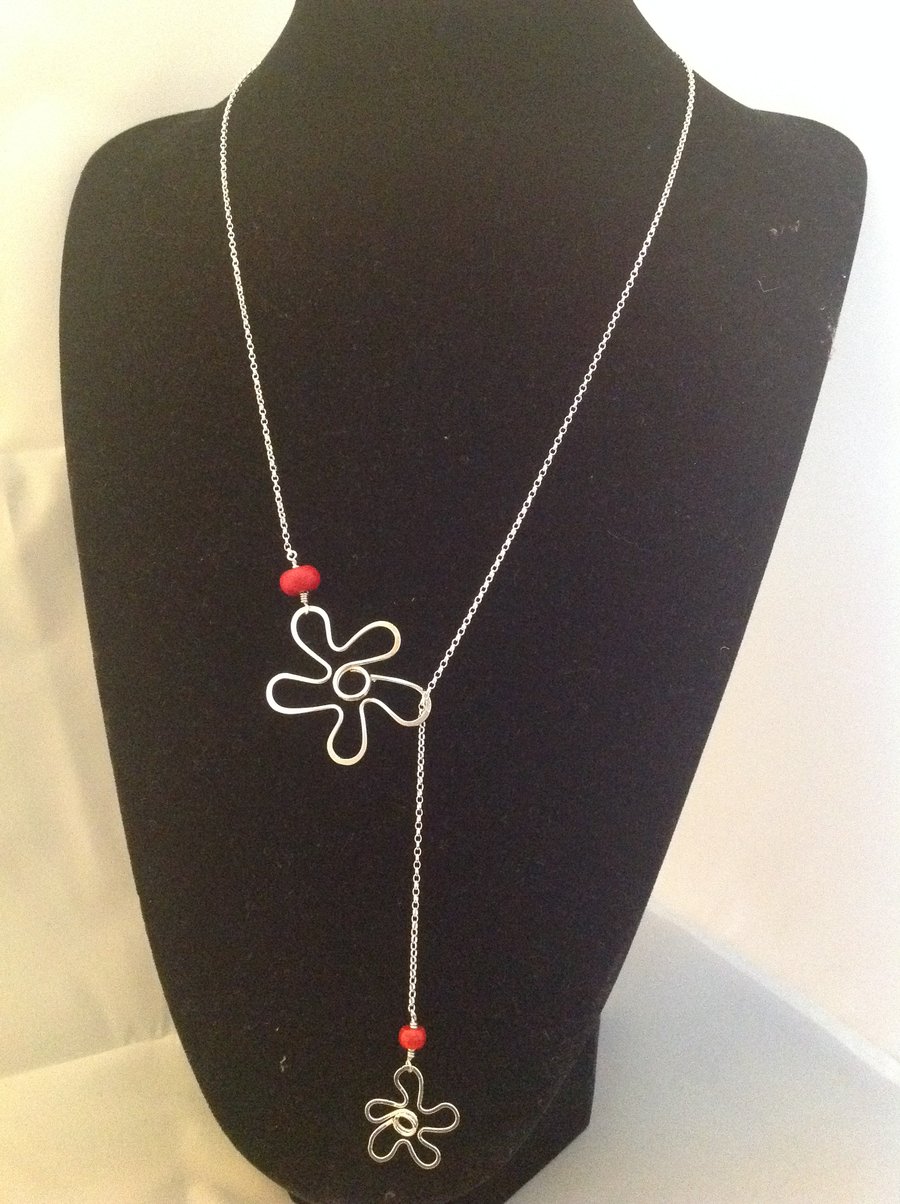 Red flower lariat necklace