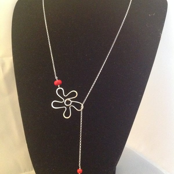 Red flower lariat necklace