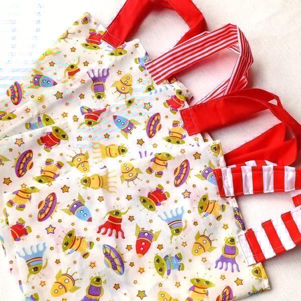ALIENS on CREAM small tote, RED handles, party, present or book bags x 4