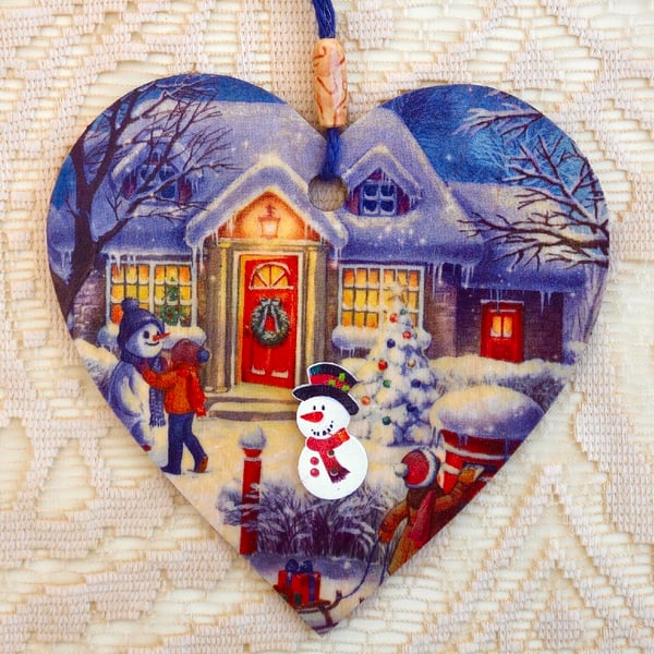Christmas Decoration Ornament: Decoupaged Wooden Heart 15cm (6") Outdoor Scene