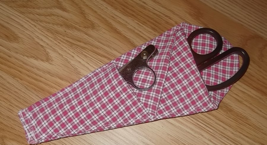 3 Pocket storage - Scissors, Art brushes, Pencils, Craft tools holder