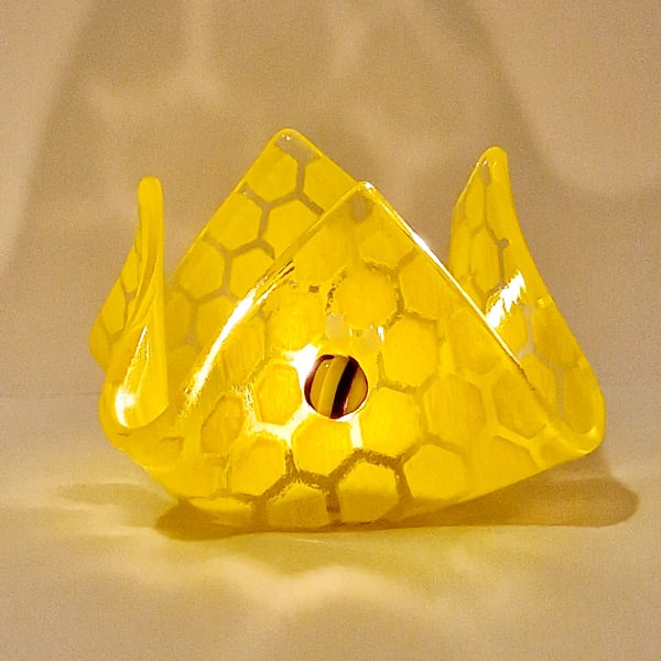 Bee tealight holder - yellow honeycomb